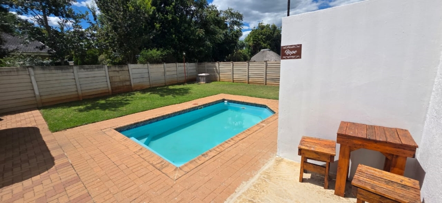 4 Bedroom Property for Sale in Flamwood North West